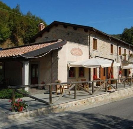 Spino Fiorito Stay Casola in Lunigiana Exteriör bild